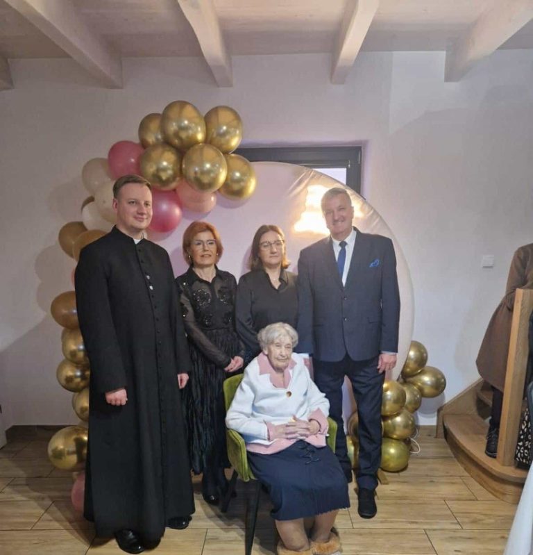 100-lecie Pani Janiny Cieślak – wyjątkowy jubileusz