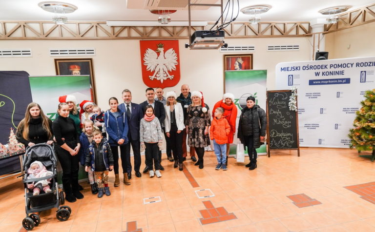 Świąteczne upominki rozdane – Konin dzieli się dobrem