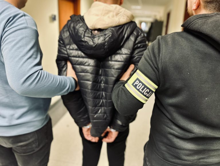 Święta spędzi za kratami – oszust przestępstwa metodą „na wypadek drogowy” zatrzymany