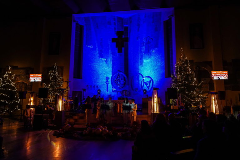 Kolędowanie na rzecz Hospicjum im. Jana Pawła II