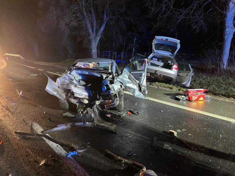 Wypadek na drodze krajowej nr 92 – trzy osoby poszkodowane, w tym dwoje dzieci