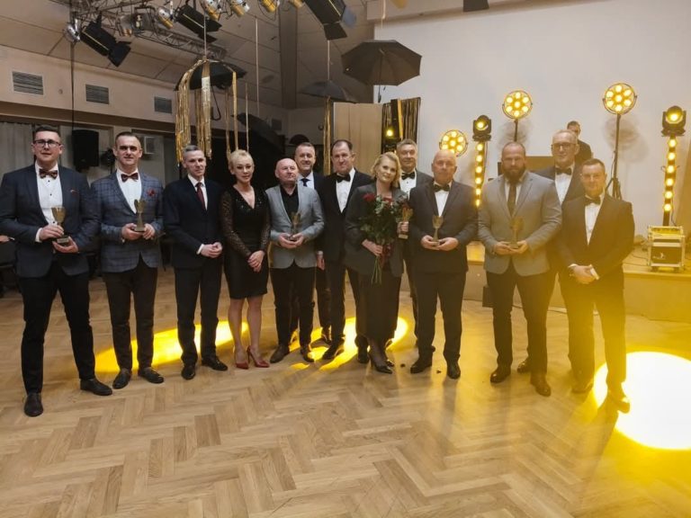 Nagrody za osiągnięcia sportowe wręczone podczas Balu Sportowca w Kleczewie