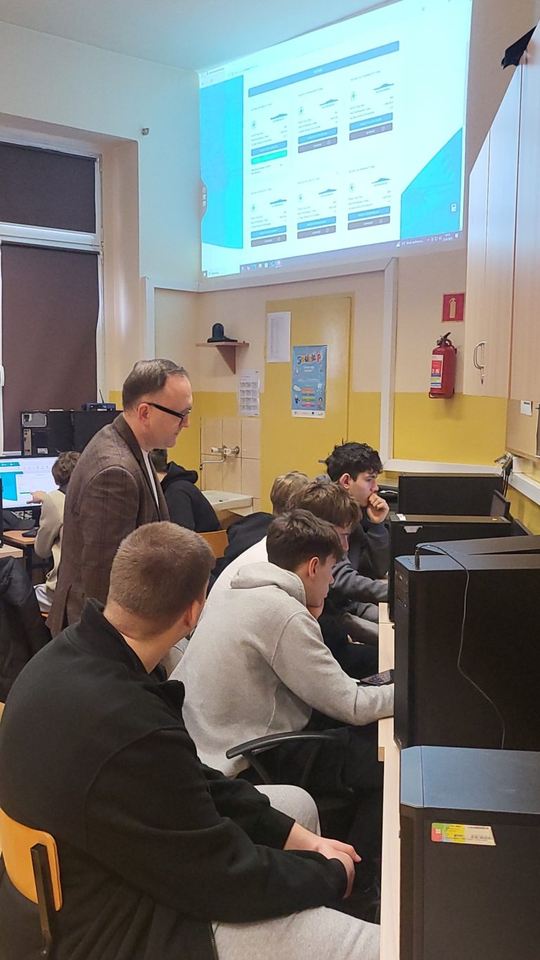 Uczniowie ZST Konin sprawdzili swoje siły w biznesie