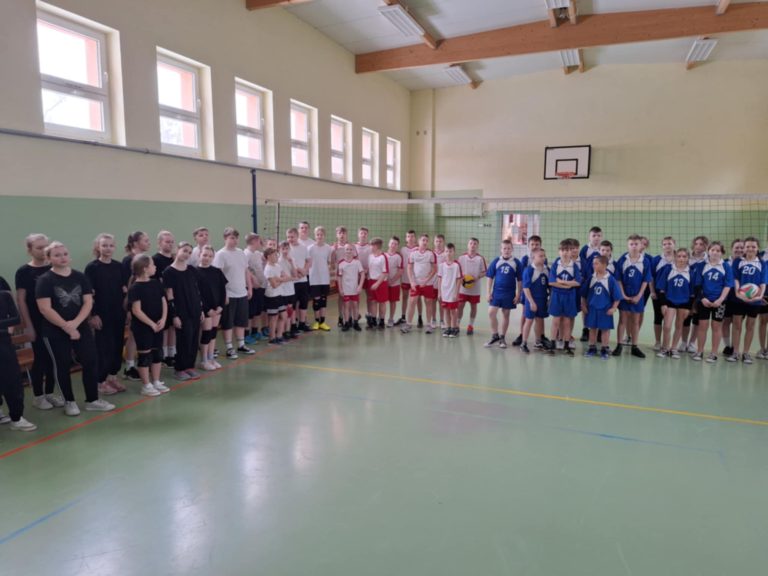 Gminne Mistrzostwa w Piłce Siatkowej – sportowa rywalizacja w Morzyczynie