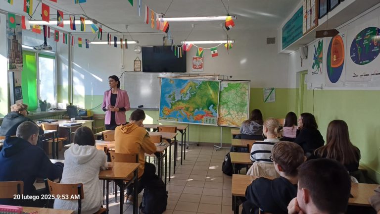 Spotkanie z Miejskim Rzecznikiem Konsumentów w Zespole Szkół im. Mikołaja Kopernika w Koninie