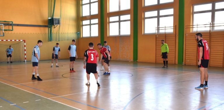 Strażacy na sportowo – Gminny Turniej Drużyn OSP w Halowej Piłce Nożnej