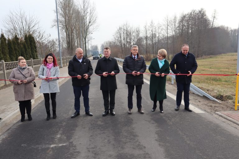 Nowa droga łącząca Krzymów z Genowefą oficjalnie otwarta