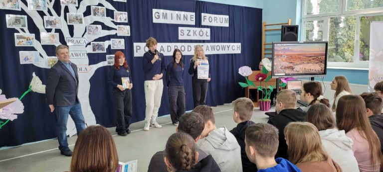 Forum Szkół Ponadpodstawowych w Radolinie. Uczniowie przygotowują się do wyboru dalszej ścieżki edukacyjnej
