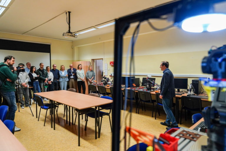 Nowoczesna edukacja techniczna w praktyce – wizyta studyjna Wydziału Współpracy z Biznesem w ANS Konin