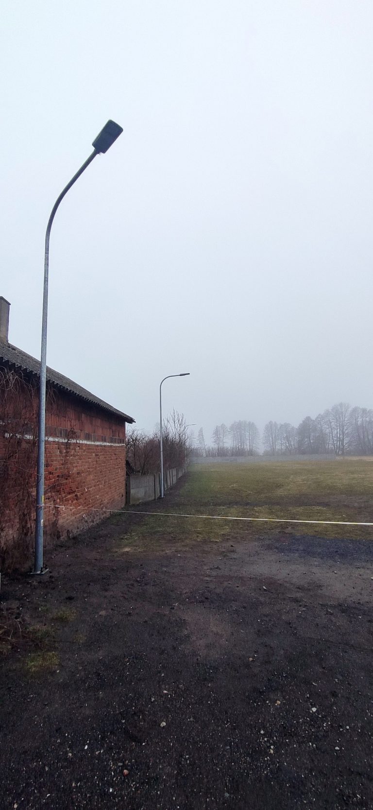 Grzymiszew z nowym oświetleniem! Bezpieczniej i jaśniej dzięki inwestycji z funduszu sołeckiego