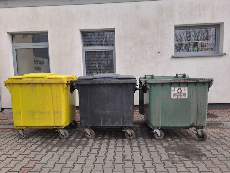 Straż Miejska kontroluje umowy na odbiór odpadów w Koninie