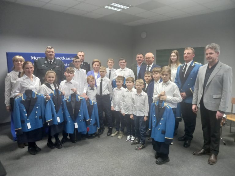 Muzyczne spotkanie Młodzieżowej Orkiestry Dętej w Rzgowie