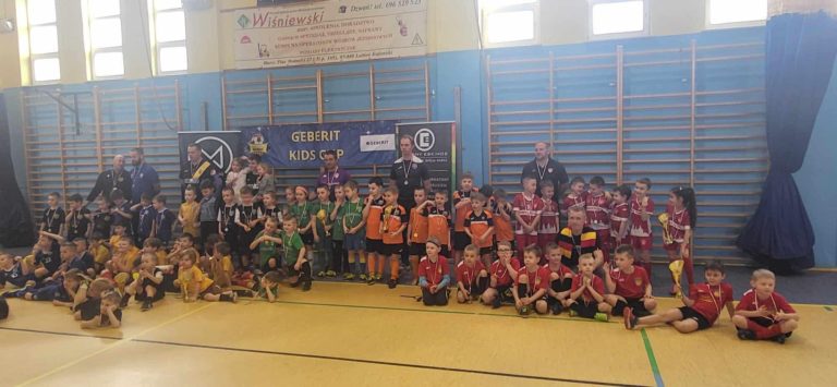 Młodzi piłkarze APR Konin na Geberit Kids Cup w Choceniu