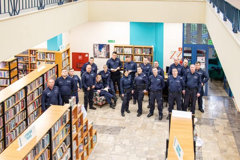 Spotkanie z dzielnicowymi w Koninie – rozmowy o bezpieczeństwie