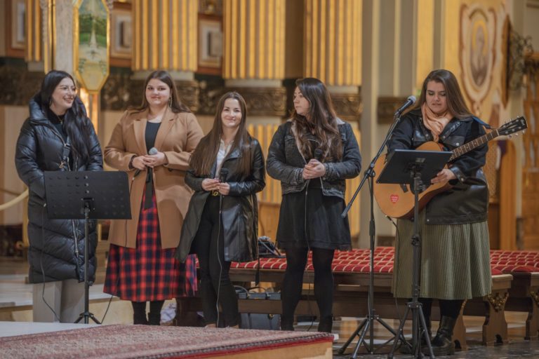 Comiesięczna Msza Święta „Z młodymi i dla młodych” w Licheniu