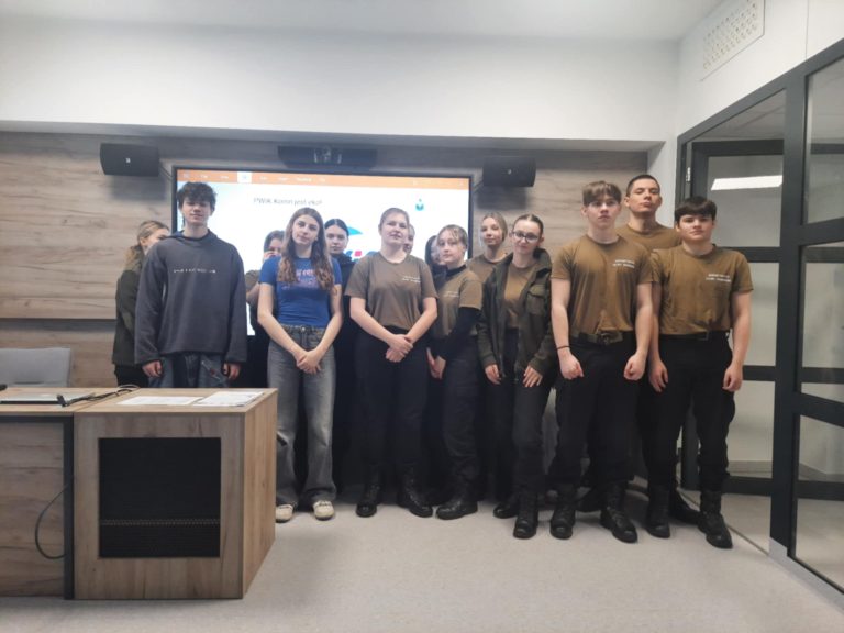 Uczniowie klasy 3HE obchodzili Światowy Dzień Wody z wizytą w Przedsiębiorstwie Wodociągów i Kanalizacji w Koninie