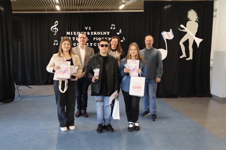 Międzyszkolny Festiwal Piosenki Obcojęzycznej w Krzymowie