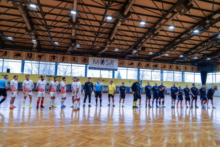 Gwiazdy sportu na boisku. Charytatywny mecz dla rodziny z Kleczewa