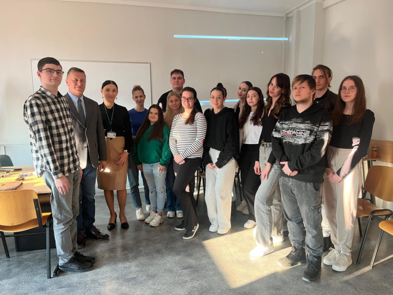 Współpraca służb mundurowych w resocjalizacji – praktyczne warsztaty dla studentów