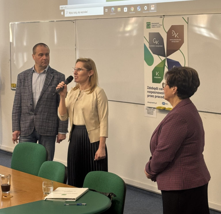 Młode pokolenie a finanse – spotkanie na Akademii Nauk Społecznych w Koninie