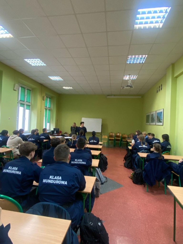 Lekcja z prawnikiem w Zespole Szkół Centrum Kształcenia Ustawicznego w Koninie