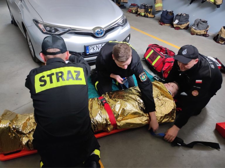 Strażacy doskonalą umiejętności z zakresu pierwszej pomocy