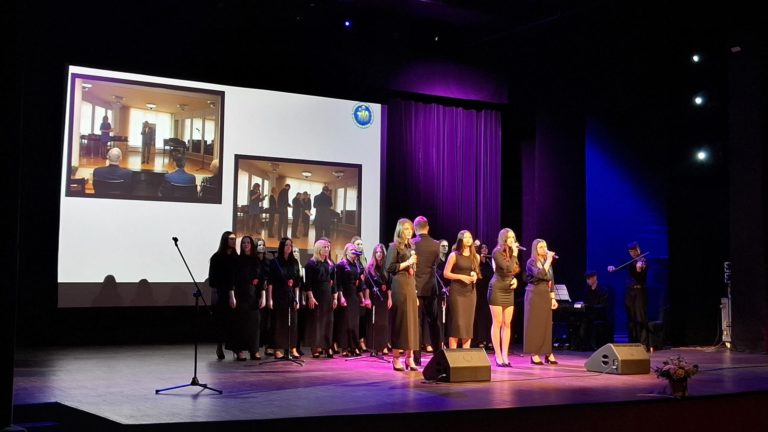 Sukces uczennic III LO w XXX Olimpiadzie Promującej Zdrowy Styl Życia