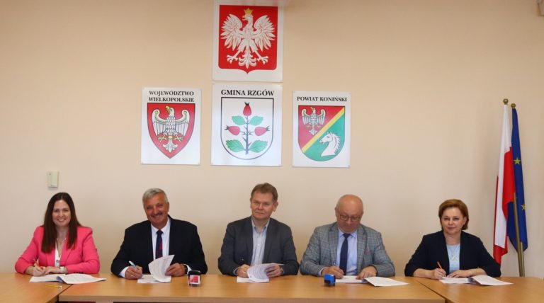 Zielona energia coraz bliżej – podpisano umowę na nadzór inwestorski nad projektem OZE