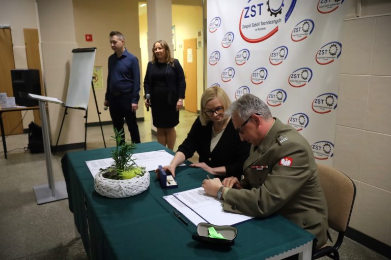 Zespół Szkół Technicznych w Koninie nawiązał współpracę z Regionalnym Centrum Informatyki w Bydgoszczy