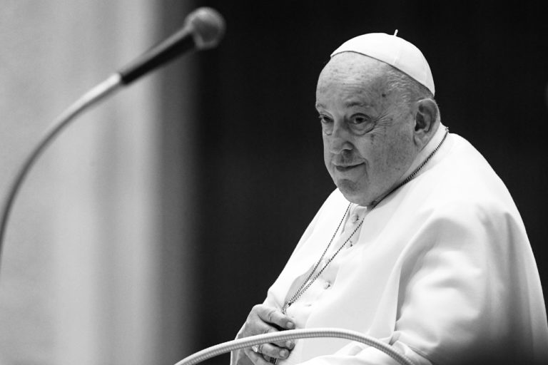 Zmarł papież Franciszek. Świat żegna duchowego przywódcę Kościoła katolickiego