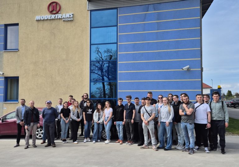 Studenci ANS w Koninie odwiedzili firmę Modertrans Poznań Sp. z o.o.