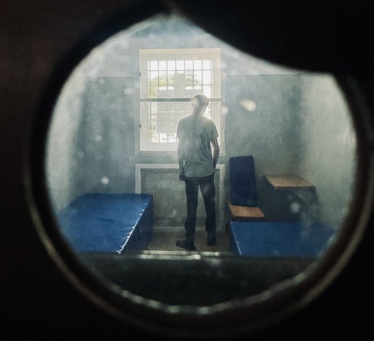 Podszywał się pod trzynastolatka. Został zatrzymany przez policję