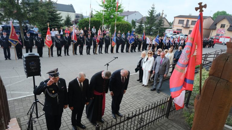 Strażackie święto w Kramsku. Medale, odznaczenia i słowa uznania dla druhów