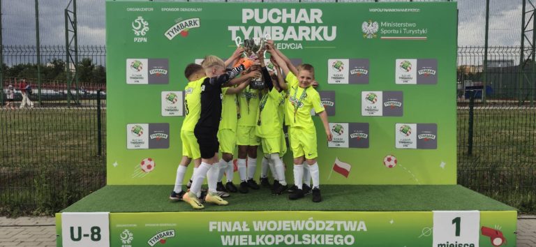 Drużyna chłopców triumfuje w Finale Wojewódzkim XXV edycji Pucharu Tymbarku w kategorii U8