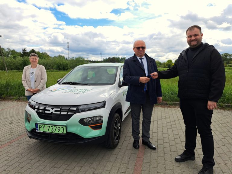Samochód Elektryczny w Gminie Rzgów – Nowy Krok w Stronę Ekologii