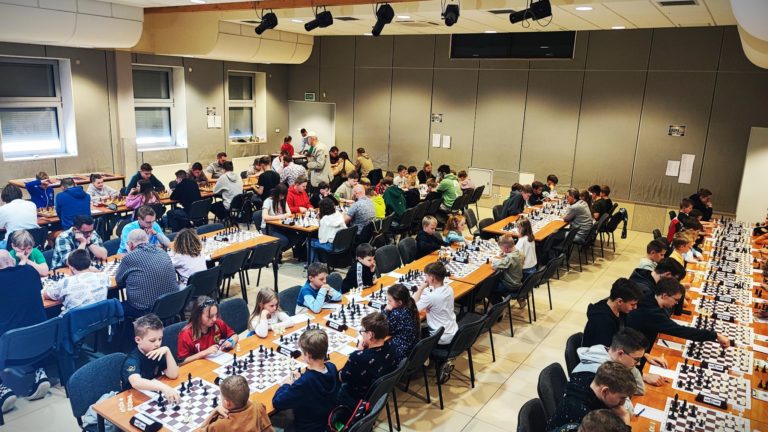 Wiosenna edycja turnieju „Cztery Pory Roku” z udziałem GOK Hetman Wierzbinek