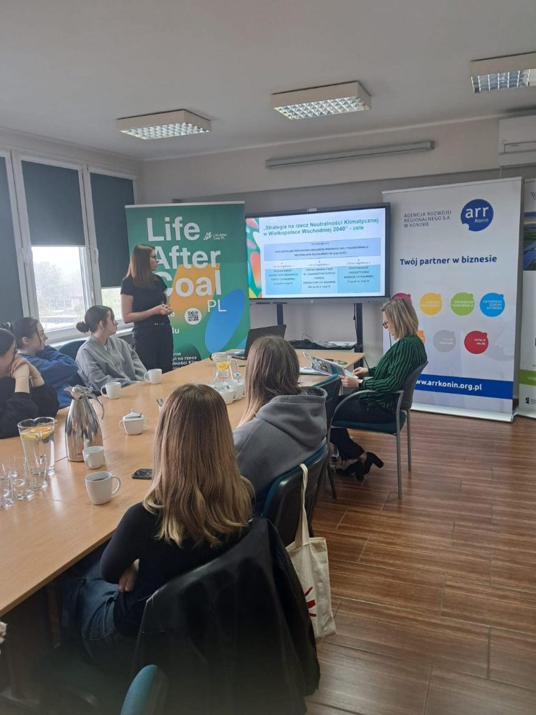 Uczniowie ZSBiKZ w Koninie poznali przyszłość regionu po węglu