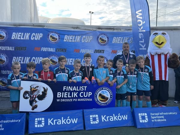 Wielki Sukces Akademii Piłkarskiej Reissa w Finałach Bielik Cup w Krakowie
