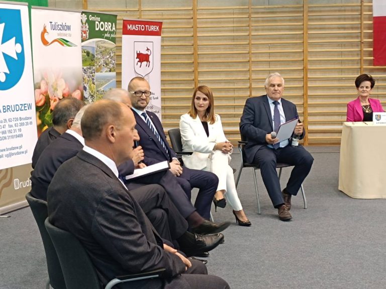 35 lat samorządu terytorialnego. Podsumowano wspólną drogę i uhonorowano lokalnych działaczy