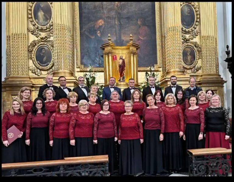 Chór z Brzeźna śpiewał w warszawskiej bazylice. Transmisja na antenie Polskiego Radia