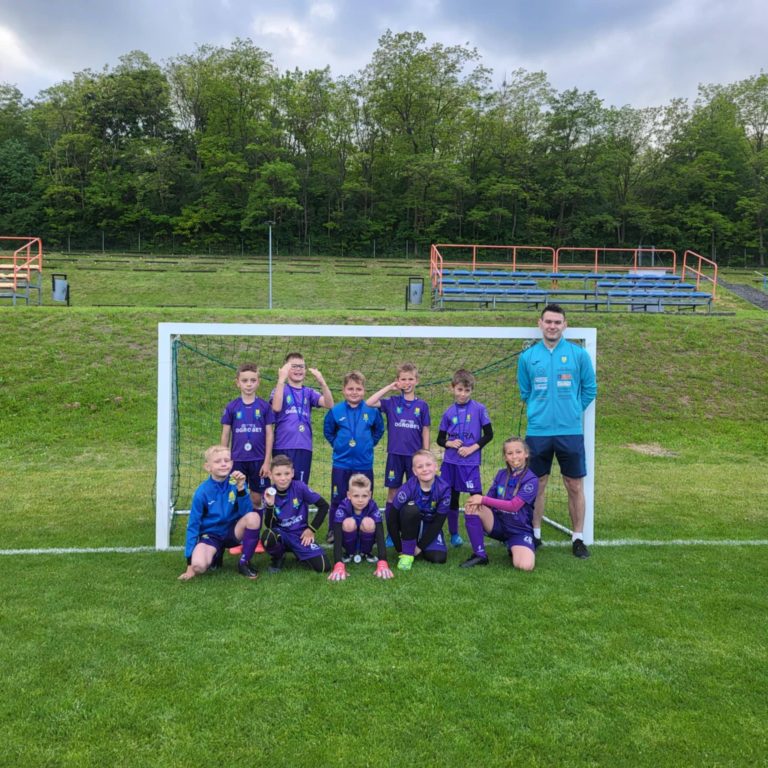 Wilki Wilczyn z medalami i uśmiechami – udany występ rocznika 2017 w Kazimierzu