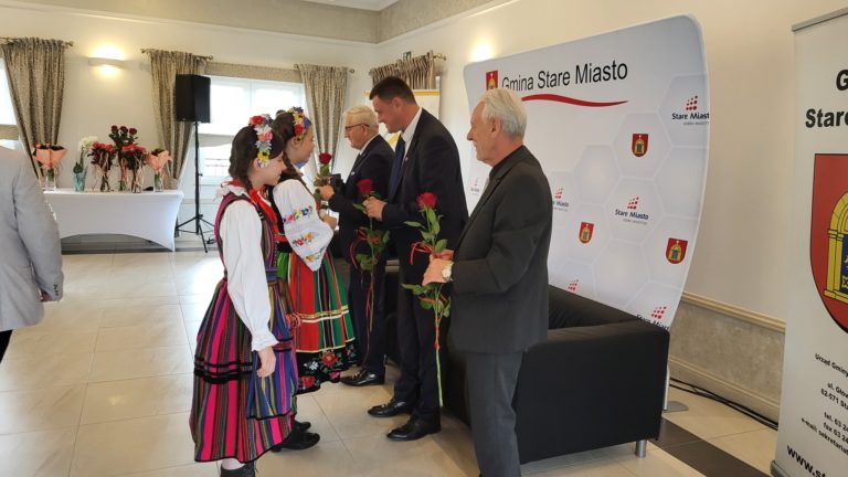 35 lat samorządności i pomocy społecznej. W Starym Mieście podsumowano drogę i wyzwania lokalnych władz