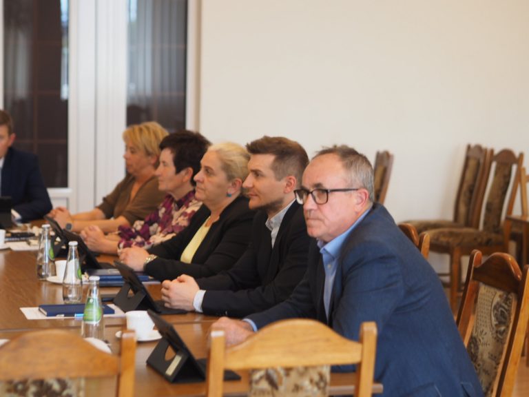 XII Sesja Rady Gminy Władysławów – decyzje o strategicznym znaczeniu dla rozwoju gminy