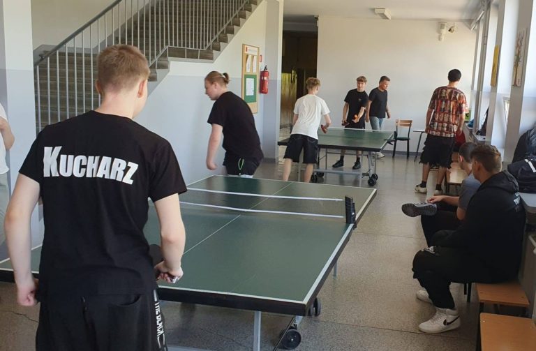 Sportowa rywalizacja i integracja podczas Dnia Sportu w „Koperniku”