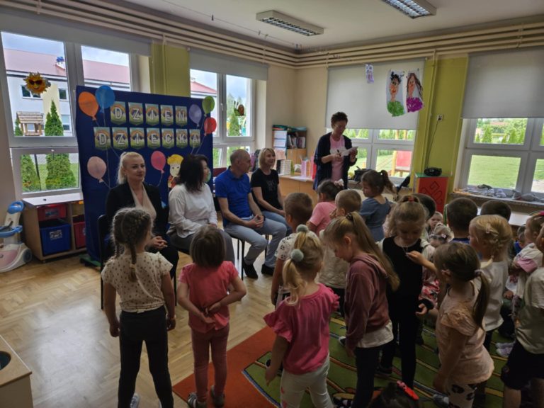 Mali artyści nagrodzeni w Gminnym Konkursie Recytatorskim