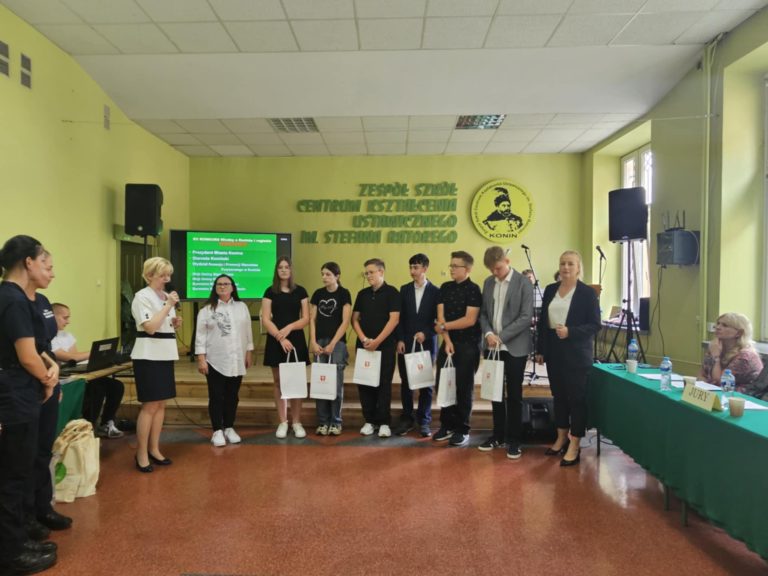 Sukces uczniów z Lubstowa w konkursach ekologicznych i regionalnych. I miejsce w powiecie