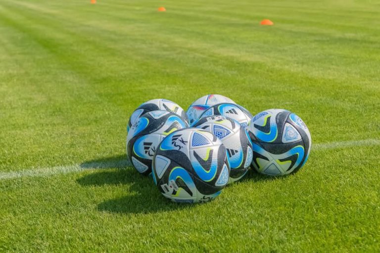 Sokół Kleczew wchodzi w drugi tydzień przygotowań. Przed biało-zielonymi intensywne treningi i sparing z Pogonią