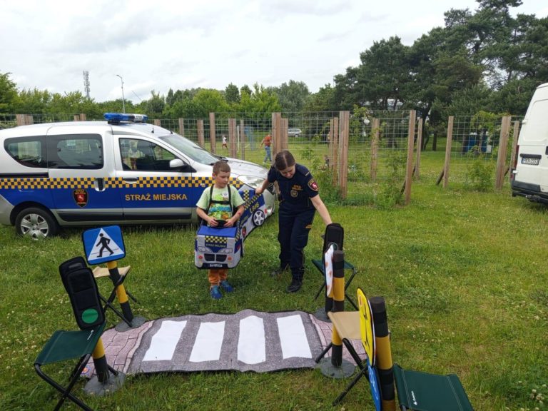 Rodzinny festyn na ul. Spółdzielców w Koninie — integracja i zabawa pod patronatem Prezydenta miasta