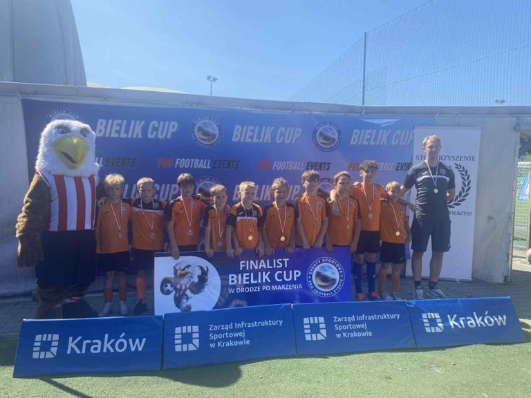 Młodzi wojownicy z rocznika 2015 zagrali jak lwy! Udany występ w turnieju Bielik Cup