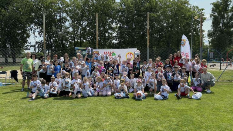Radośnie i sportowo w Budzisławiu Kościelnym. Mali Mistrzowie na starcie!
